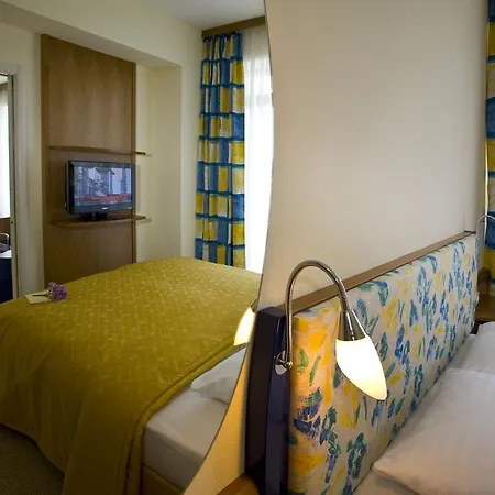 Hotel Starlight 4*